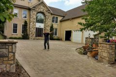 Landesign-Hardscape-Masonry-Valley-Forge-gorgeous-drive-2-w-Steave-Corteal-scaled