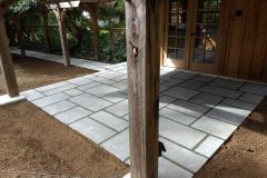 Landesign-Hardscape-Masonry-Valley-paver-slab-patio-scaled