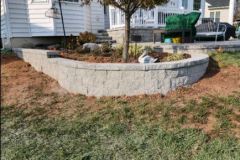 Landesign-Hardscape-Masonry-Valley-Forge-EP-Henry-Retaining-Wall