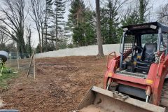 Landesign-Hardscape-Masonry-Valley-Forge-cinder-block-retining-wall-2-scaled