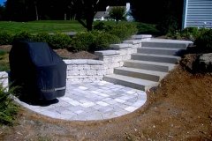 Landesign-Hardscape-Masonry-Valley-Forge-Grill-Area-Retaining-Wall-and-Mason-Steps