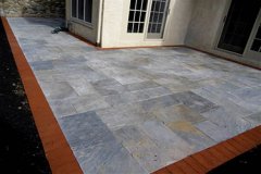 Landesign-Hardscape-Masonry-Valley-Forge-Flagstone-in-cement-with-no-mortar-joints