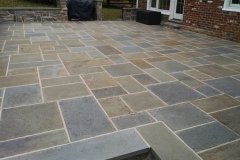 Landesign-Hardscape-Masonry-Valley-Forge-Flagstone-patio-in-concrete