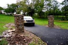 Landesign-Hardscape-Masonry-Valley-Forge-Stone-Pillar-3