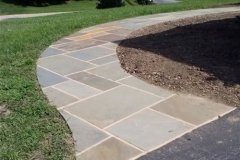 Landesign-Hardscape-Masonry-Valley-Forge-Flagstone-walkway-in-concrete